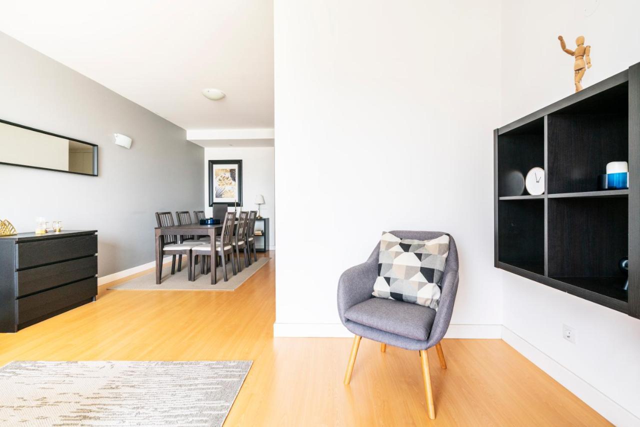 Bright & Spacious 2 Bed Flat 2 Bath W Garage In Lagos Marina المظهر الخارجي الصورة