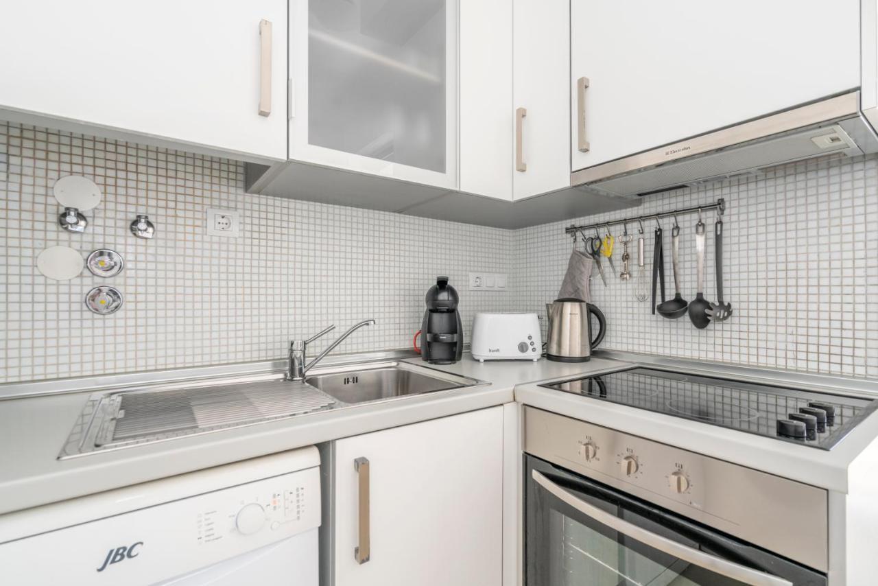 Bright & Spacious 2 Bed Flat 2 Bath W Garage In Lagos Marina المظهر الخارجي الصورة