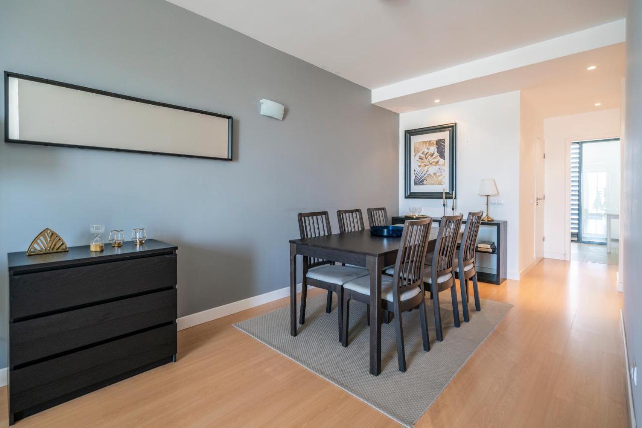 Bright & Spacious 2 Bed Flat 2 Bath W Garage In Lagos Marina المظهر الخارجي الصورة